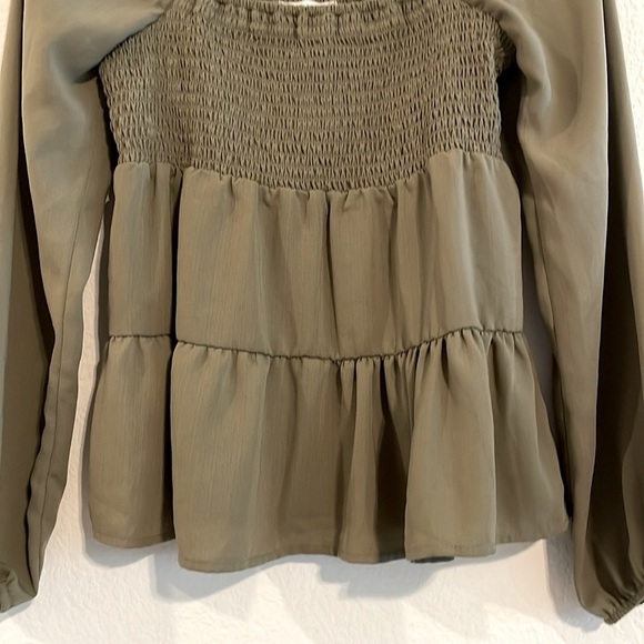 Altar’d State Women’s Peplum Top Medium Olive Green Smock Tiered Bohemian - Picture 5 of 13